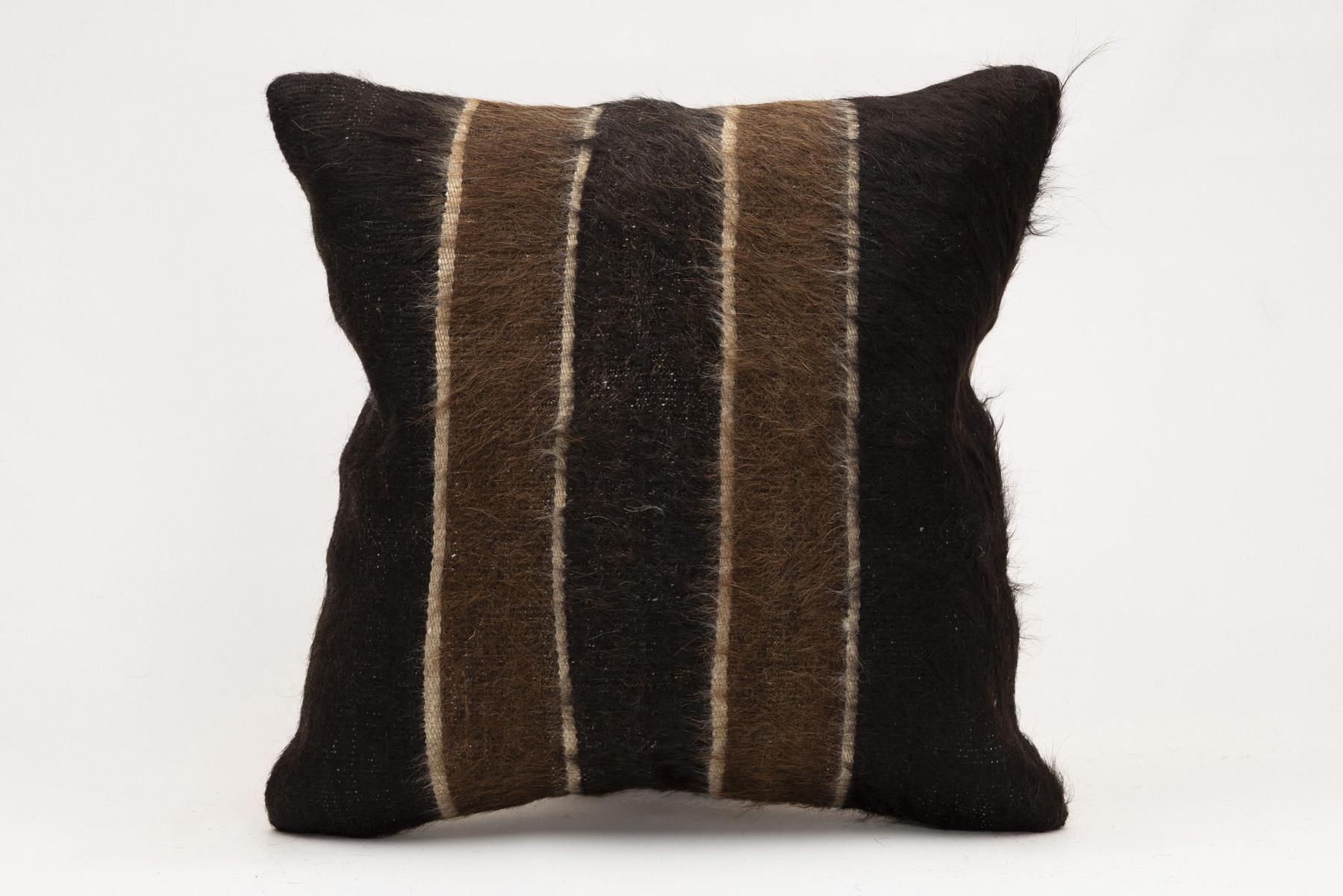 16x16 inches (40x40 cm) Kilim Pillow | KILIM WHOLESALE - Vintage Handmade Pillows - Vintage Handmade Kilim Rugs - It is 100% wool. Artistic and historical rugs. Old handwoven rugs. - Online hand woven rugs and kilim cushions sales. Shipping to a