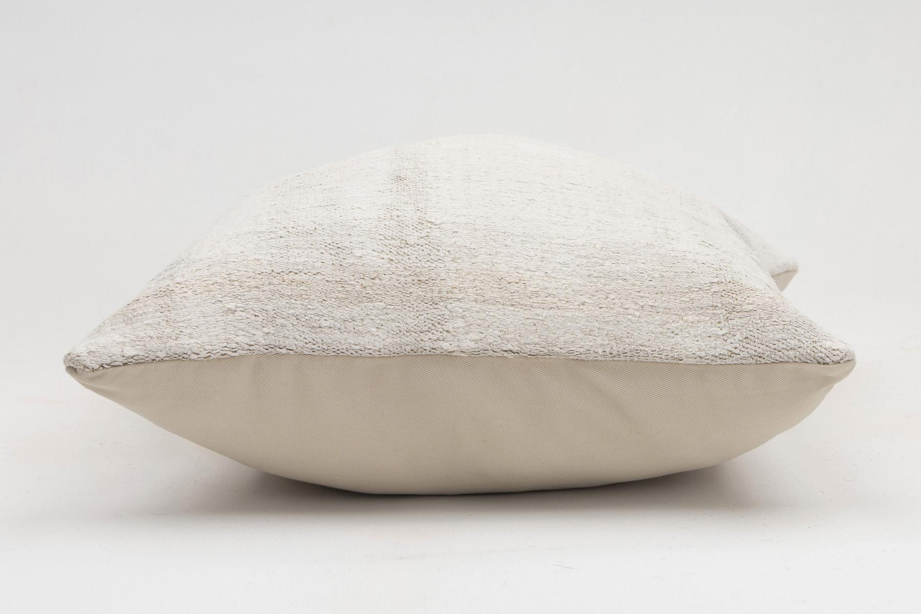 16x16 inches (40x40 cm) Kilim Pillow | KILIM WHOLESALE - Vintage Handmade Pillows - Vintage Handmade Kilim Rugs - It is 100% wool. Artistic and historical rugs. Old handwoven rugs. - Online hand woven rugs and kilim cushions sales. Shipping to a