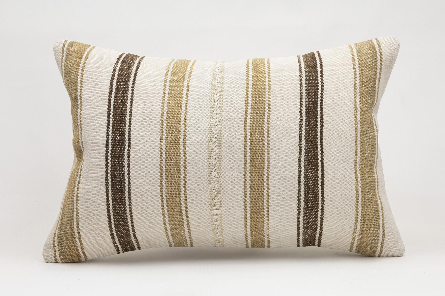 16x24 inches (40x60 cm) Kilim Pillow | KILIM WHOLESALE - Vintage Handmade Pillows - Vintage Handmade Kilim Rugs - It is 100% wool. Artistic and historical rugs. Old handwoven rugs. - Online hand woven rugs and kilim cushions sales. Shipping to a