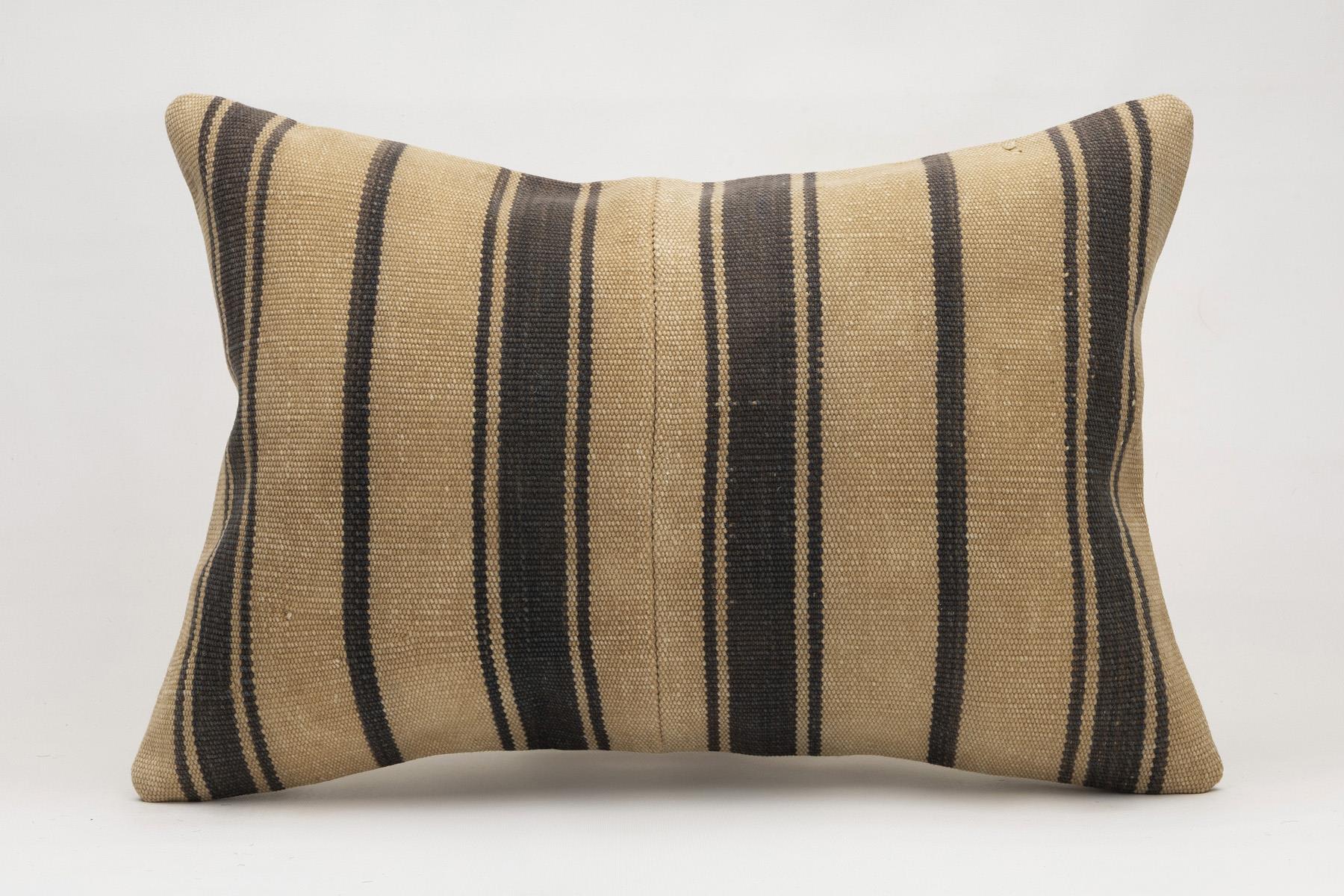 16x24 inches (40x60 cm) Kilim Pillow | KILIM WHOLESALE - Vintage Handmade Pillows - Vintage Handmade Kilim Rugs - It is 100% wool. Artistic and historical rugs. Old handwoven rugs. - Online hand woven rugs and kilim cushions sales. Shipping to a