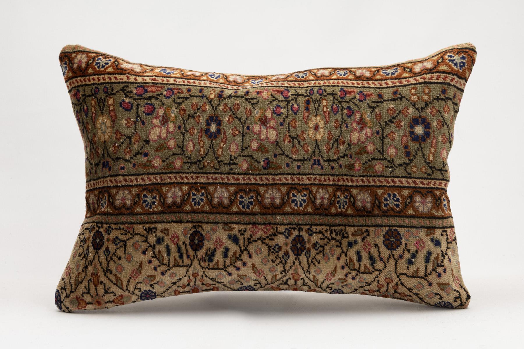 16x24 inches (40x60 cm) Kilim Pillow | KILIM WHOLESALE - Vintage Handmade Pillows - Vintage Handmade Kilim Rugs - It is 100% wool. Artistic and historical rugs. Old handwoven rugs. - Online hand woven rugs and kilim cushions sales. Shipping to a