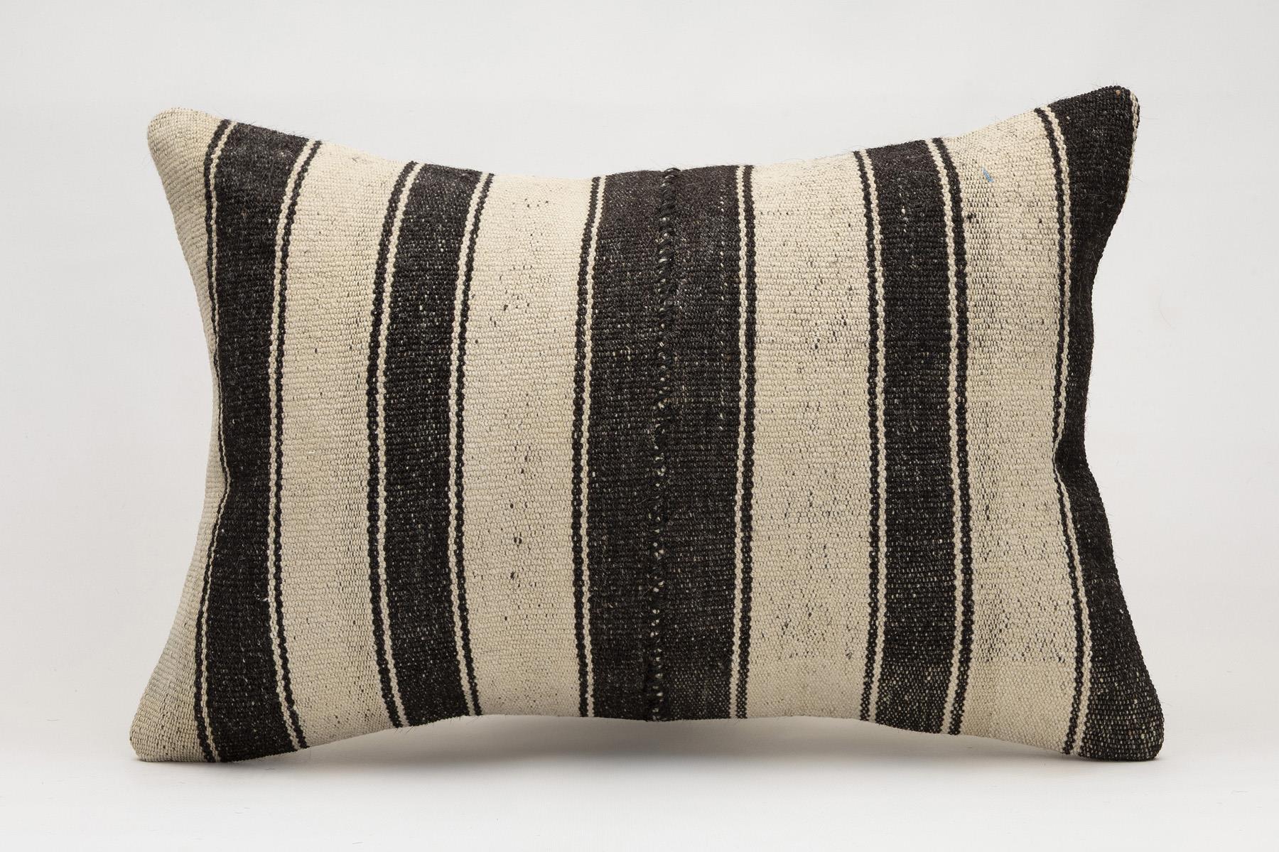 16x24 inches (40x60 cm) Kilim Pillow | KILIM WHOLESALE - Vintage Handmade Pillows - Vintage Handmade Kilim Rugs - It is 100% wool. Artistic and historical rugs. Old handwoven rugs. - Online hand woven rugs and kilim cushions sales. Shipping to a