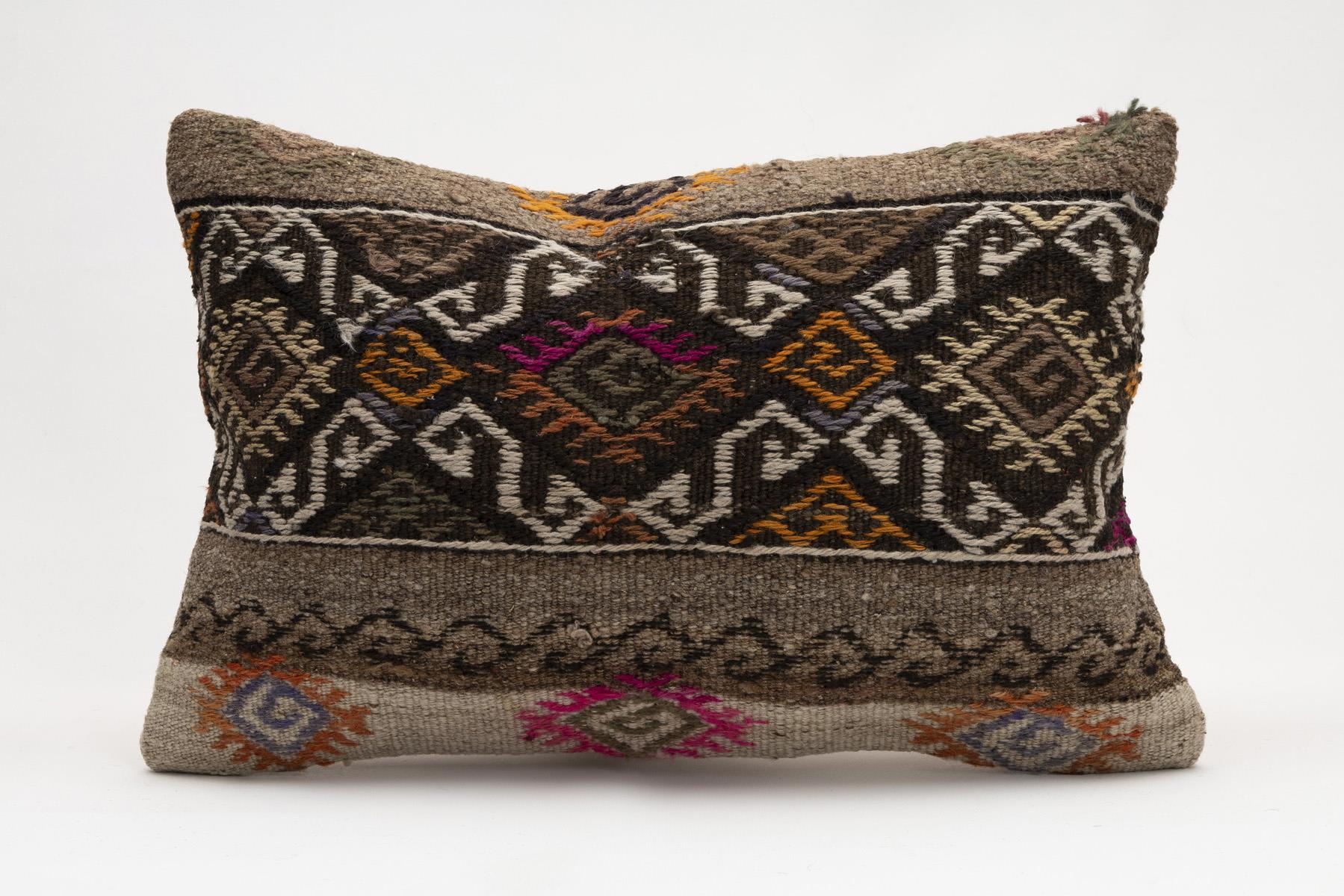 16x24 inches (40x60 cm) Kilim Pillow | KILIM WHOLESALE - Vintage Handmade Pillows - Vintage Handmade Kilim Rugs - It is 100% wool. Artistic and historical rugs. Old handwoven rugs. - Online hand woven rugs and kilim cushions sales. Shipping to a