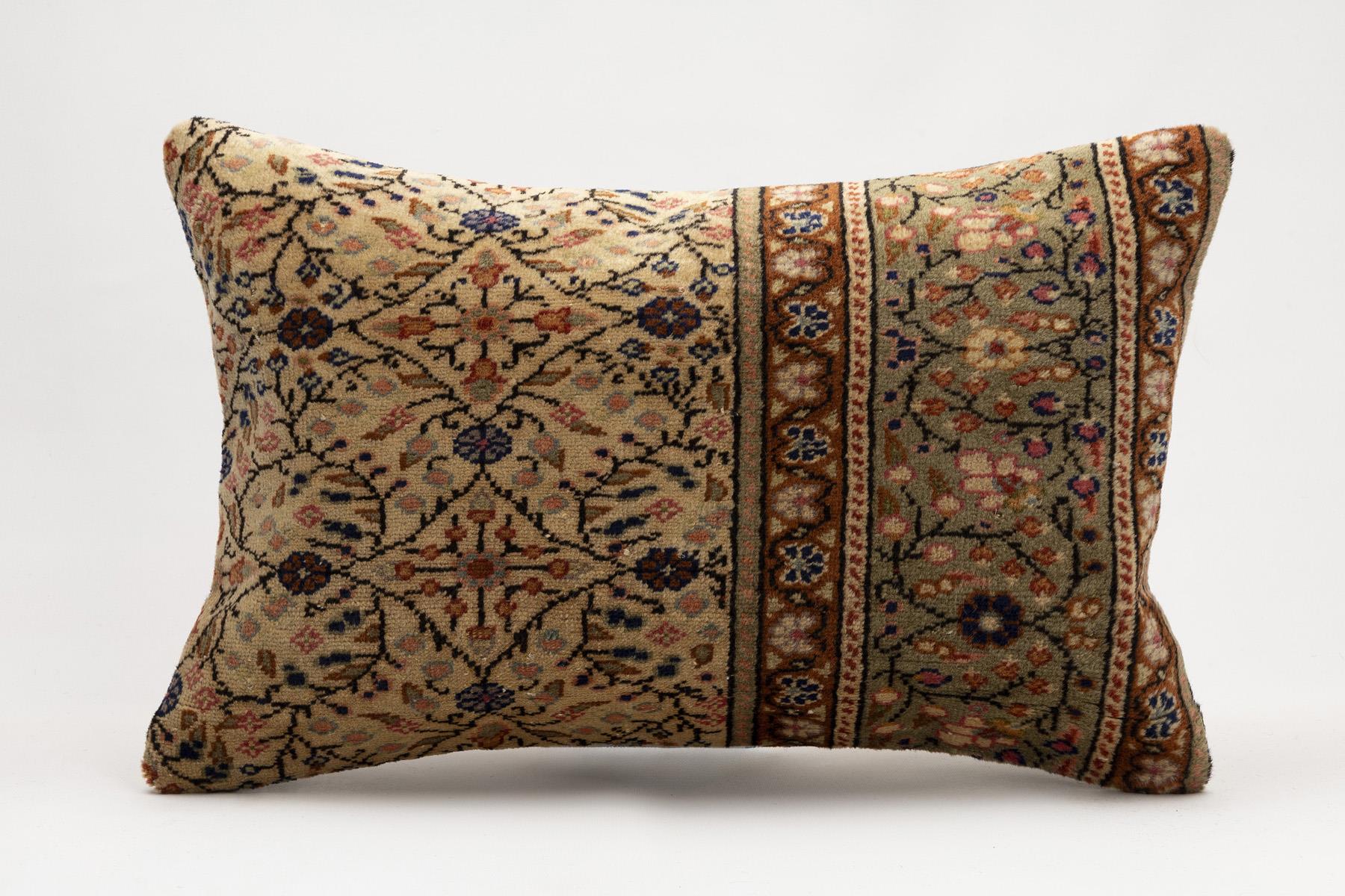 16x24 inches (40x60 cm) Kilim Pillow | KILIM WHOLESALE - Vintage Handmade Pillows - Vintage Handmade Kilim Rugs - It is 100% wool. Artistic and historical rugs. Old handwoven rugs. - Online hand woven rugs and kilim cushions sales. Shipping to a