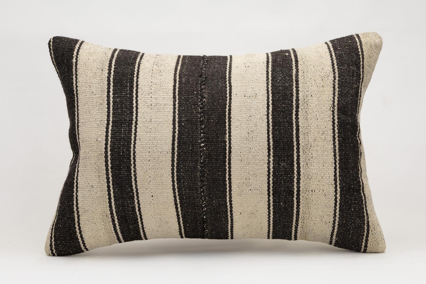 16x24 inches (40x60 cm) Kilim Pillow | KILIM WHOLESALE - Vintage Handmade Pillows - Vintage Handmade Kilim Rugs - It is 100% wool. Artistic and historical rugs. Old handwoven rugs. - Online hand woven rugs and kilim cushions sales. Shipping to a