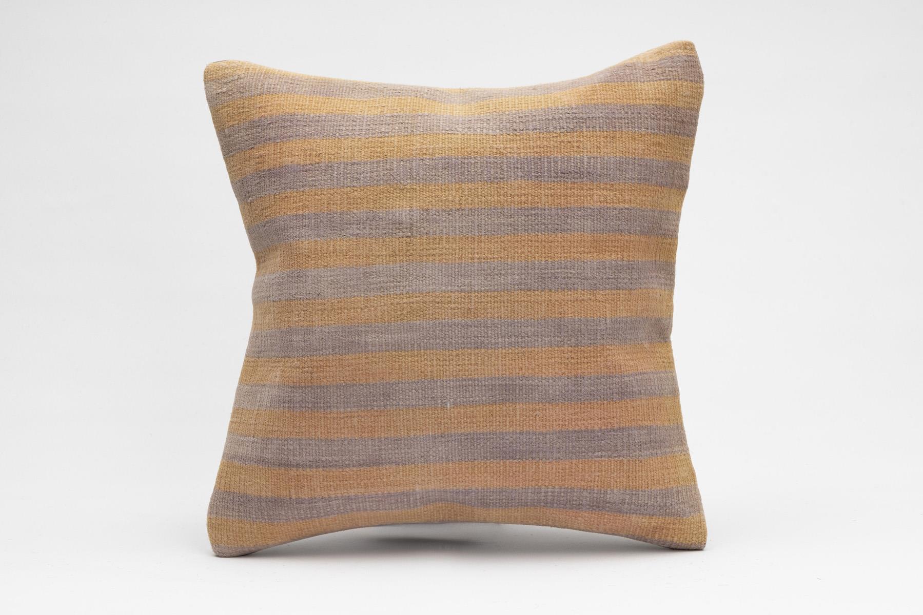 16''16'' (40x40 cm) Kilim Pillows - Vintage Handmade Kilim Pillows - Vintage Handmade Kilim Rugs - It is 100% wool. Artistic and historical rugs. Old handwoven rugs.