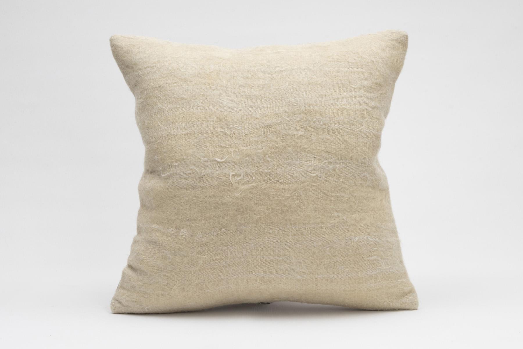 16''16'' (40x40 cm) Kilim Pillows - Vintage Handmade Kilim Pillows - Vintage Handmade Kilim Rugs - It is 100% wool. Artistic and historical rugs. Old handwoven rugs.