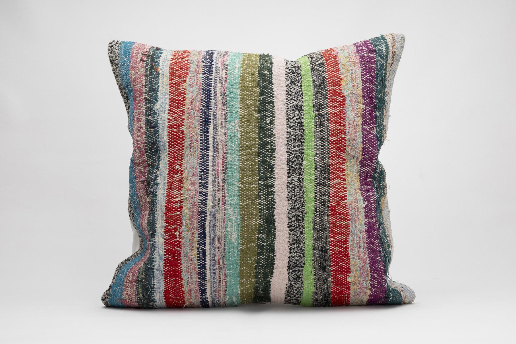 16x24 inches (40x60 cm) Kilim Pillow | KILIM WHOLESALE - Vintage Handmade Pillows - Vintage Handmade Kilim Rugs - It is 100% wool. Artistic and historical rugs. Old handwoven rugs. - Online hand woven rugs and kilim cushions sales. Shipping to a