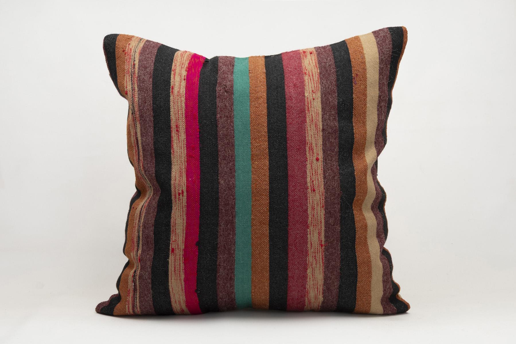 16x24 inches (40x60 cm) Kilim Pillow | KILIM WHOLESALE - Vintage Handmade Pillows - Vintage Handmade Kilim Rugs - It is 100% wool. Artistic and historical rugs. Old handwoven rugs. - Online hand woven rugs and kilim cushions sales. Shipping to a