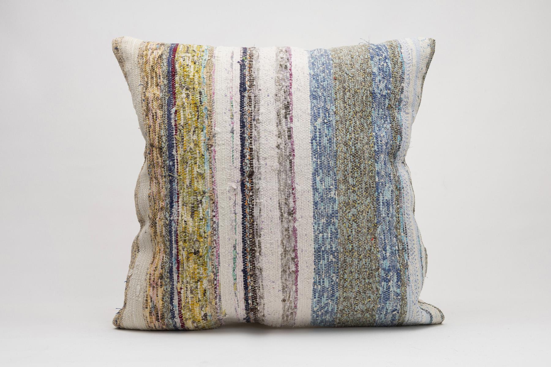 16x24 inches (40x60 cm) Kilim Pillow | KILIM WHOLESALE - Vintage Handmade Pillows - Vintage Handmade Kilim Rugs - It is 100% wool. Artistic and historical rugs. Old handwoven rugs. - Online hand woven rugs and kilim cushions sales. Shipping to a