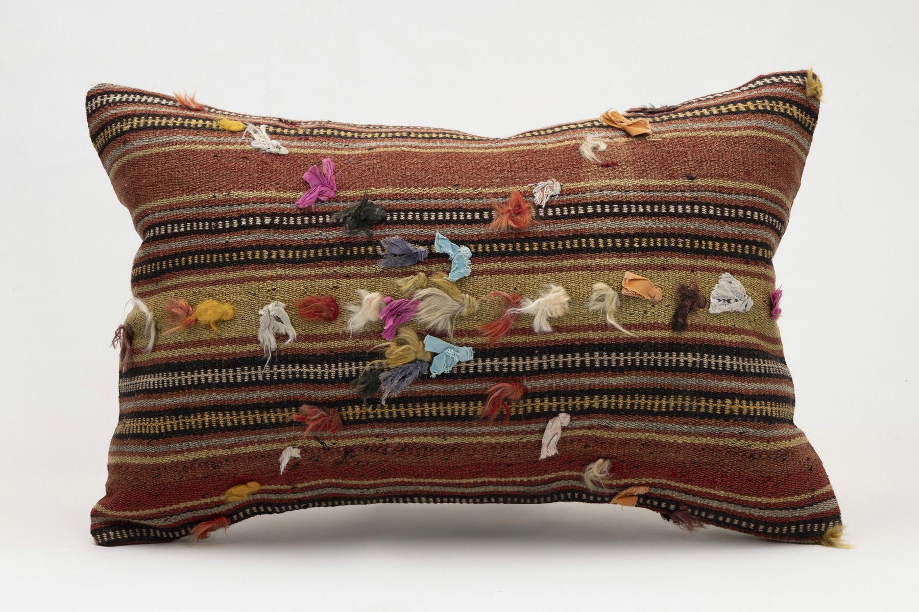16x24 inches (40x60 cm) Kilim Pillow | KILIM WHOLESALE - Vintage Handmade Pillows - Vintage Handmade Kilim Rugs - It is 100% wool. Artistic and historical rugs. Old handwoven rugs. - Online hand woven rugs and kilim cushions sales. Shipping to a