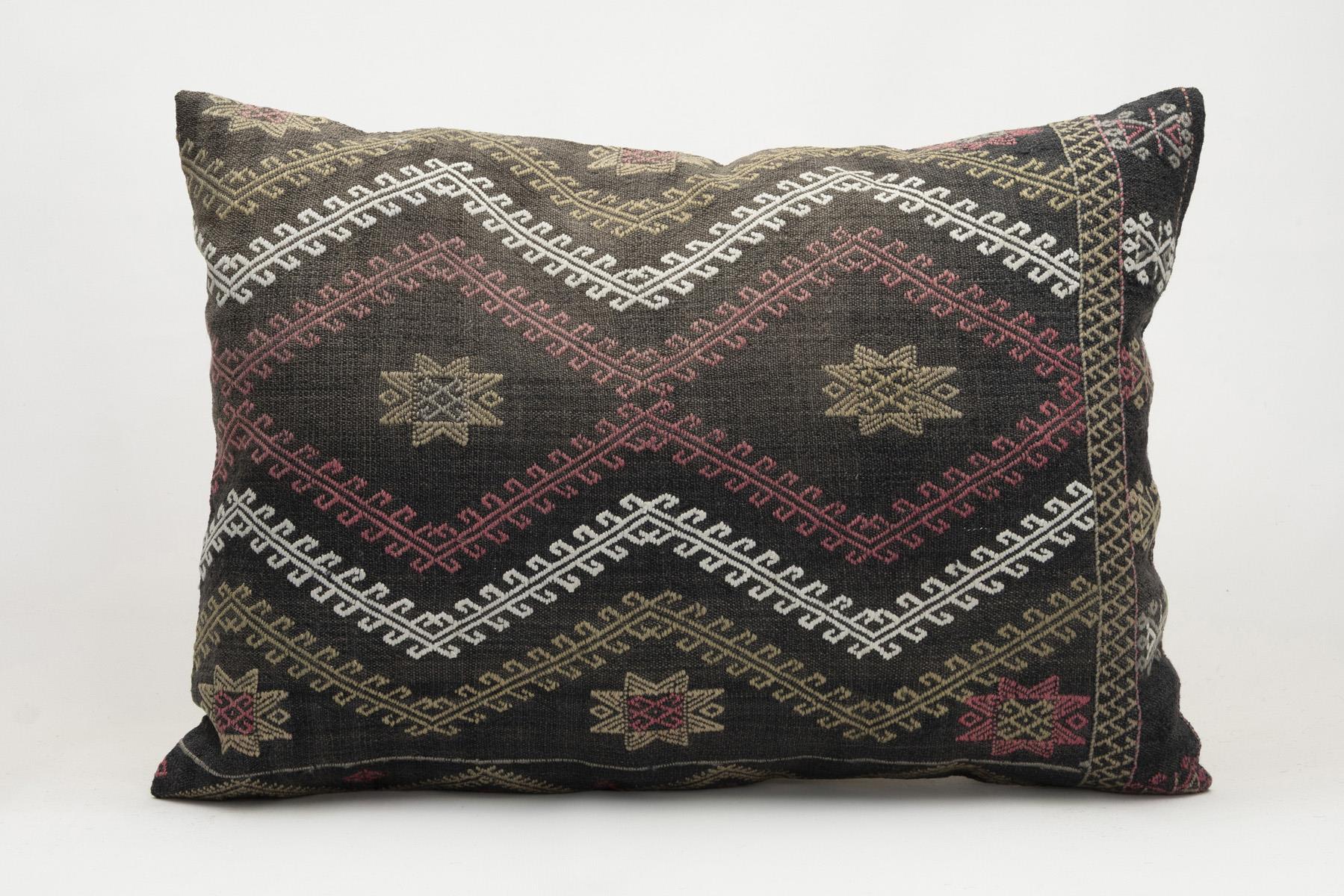 20''28'' (50x70 cm) Kilim Pillows - Vintage Handmade Kilim Pillows - Vintage Handmade Kilim Rugs - It is 100% wool. Artistic and historical rugs. Old handwoven rugs.