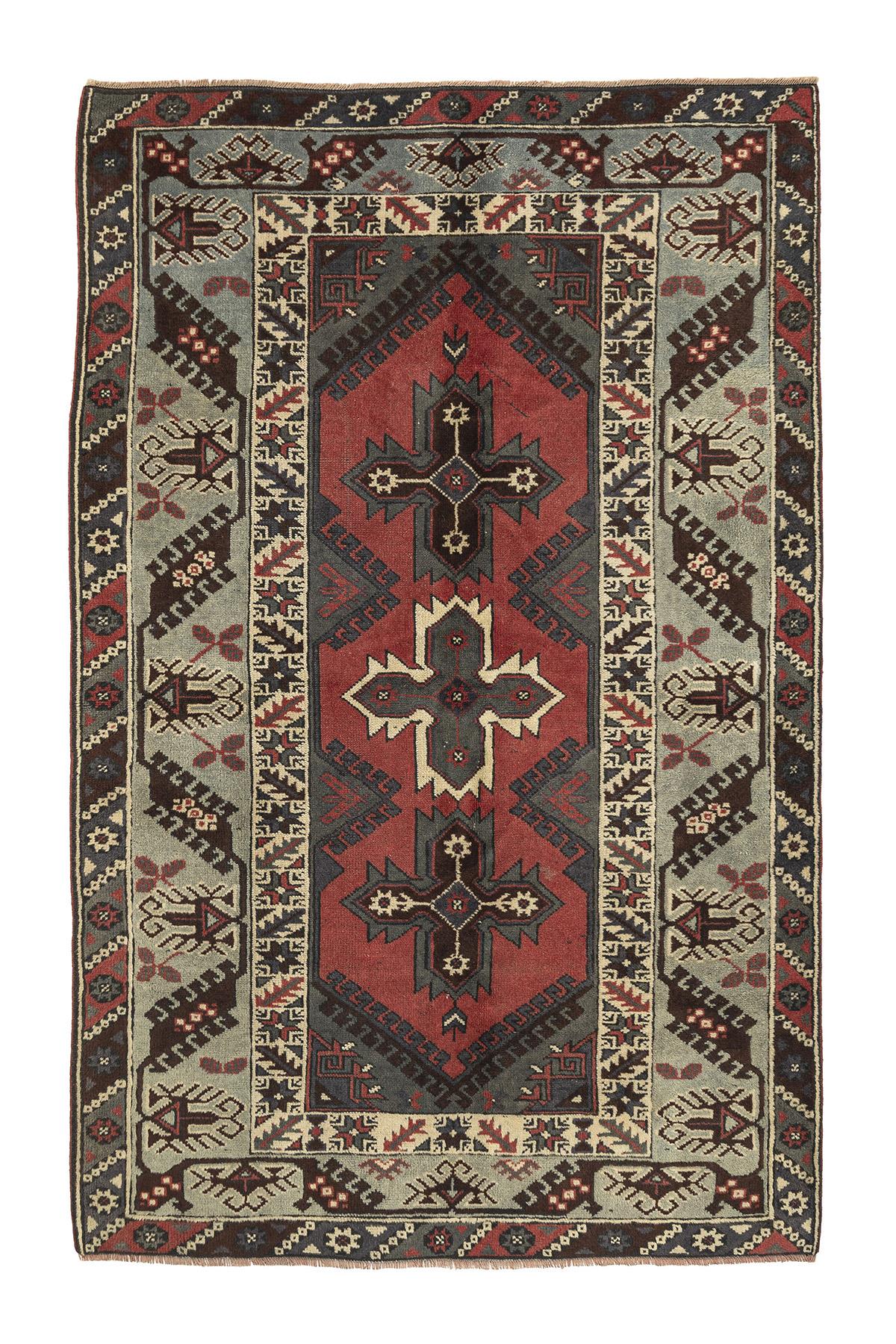 Sivas Kilim Rug (2.5 x 6.6 ft) | KILIM WHOLESALE - Vintage Handmade Pillows - Vintage Handmade Kilim Rugs - It is 100% wool. Artistic and historical rugs. Old handwoven rugs. - Online hand woven rugs and kilim cushions sales. Shipping to all ove