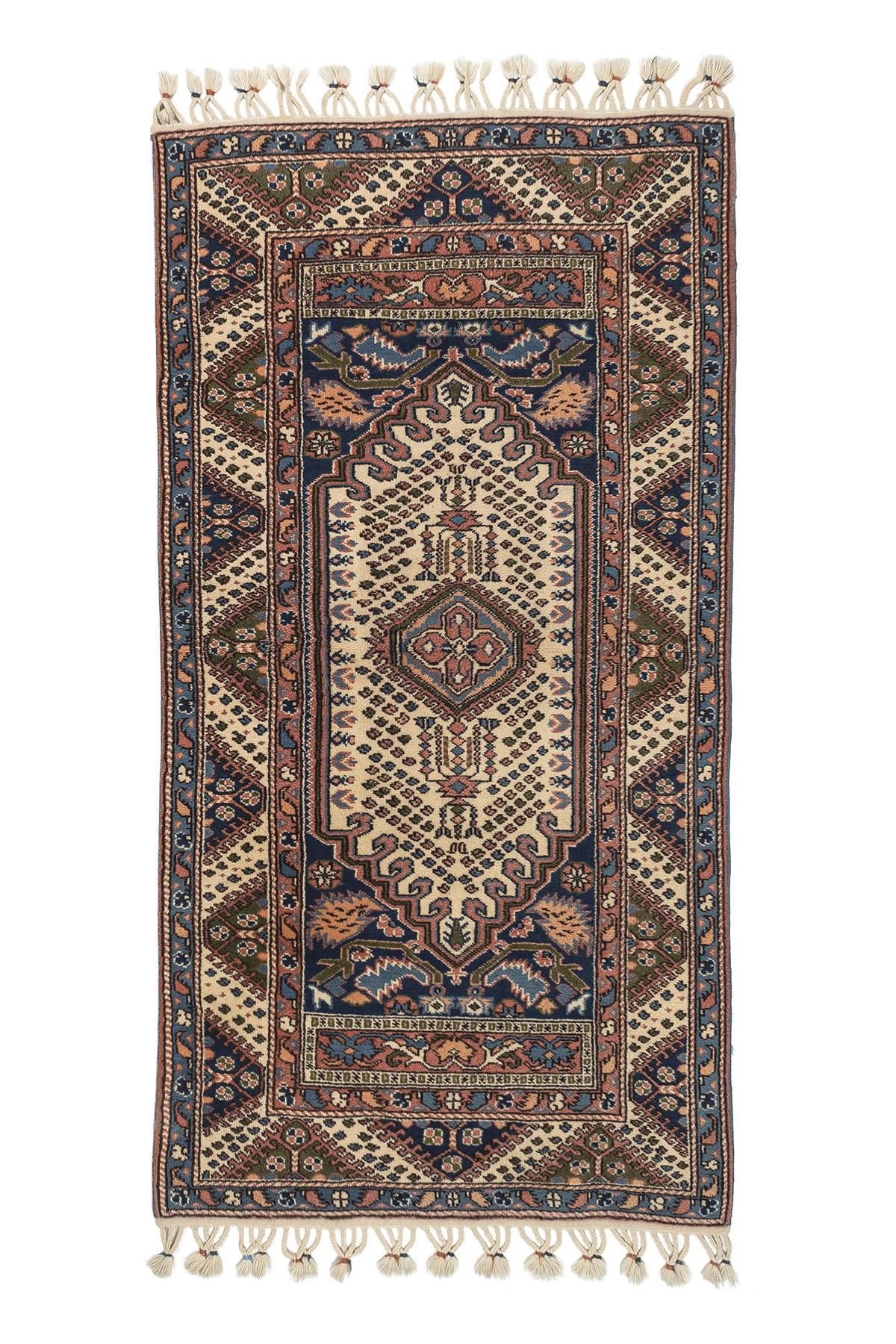 Sivas Kilim Rug (2.5 x 6.6 ft) | KILIM WHOLESALE - Vintage Handmade Pillows - Vintage Handmade Kilim Rugs - It is 100% wool. Artistic and historical rugs. Old handwoven rugs. - Online hand woven rugs and kilim cushions sales. Shipping to all ove