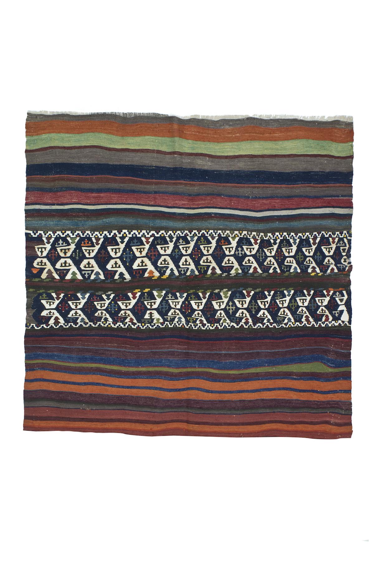 Malatya Kilim Rug (3.42 x 4.51 ft)