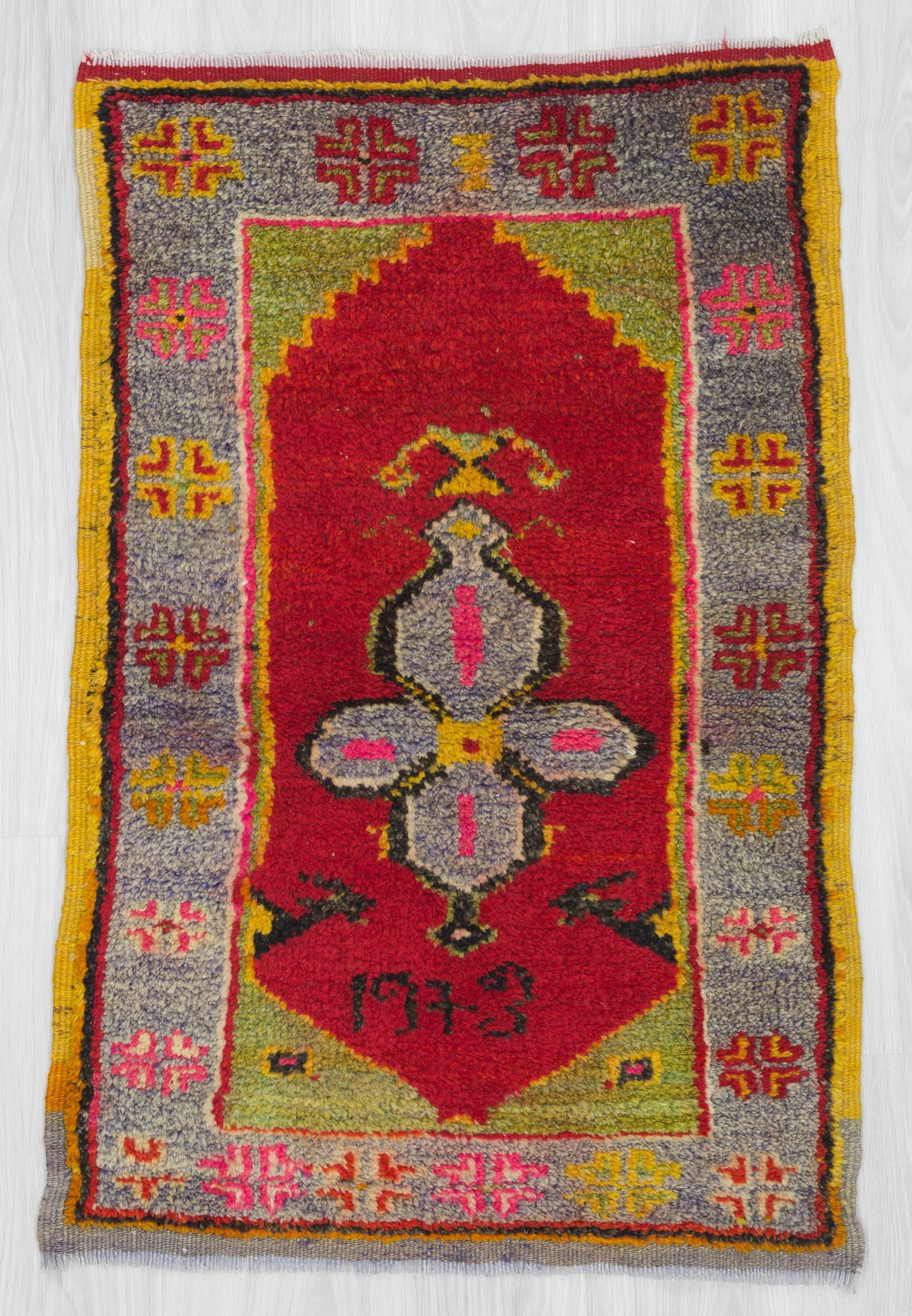 Vintage mini Oushak rug