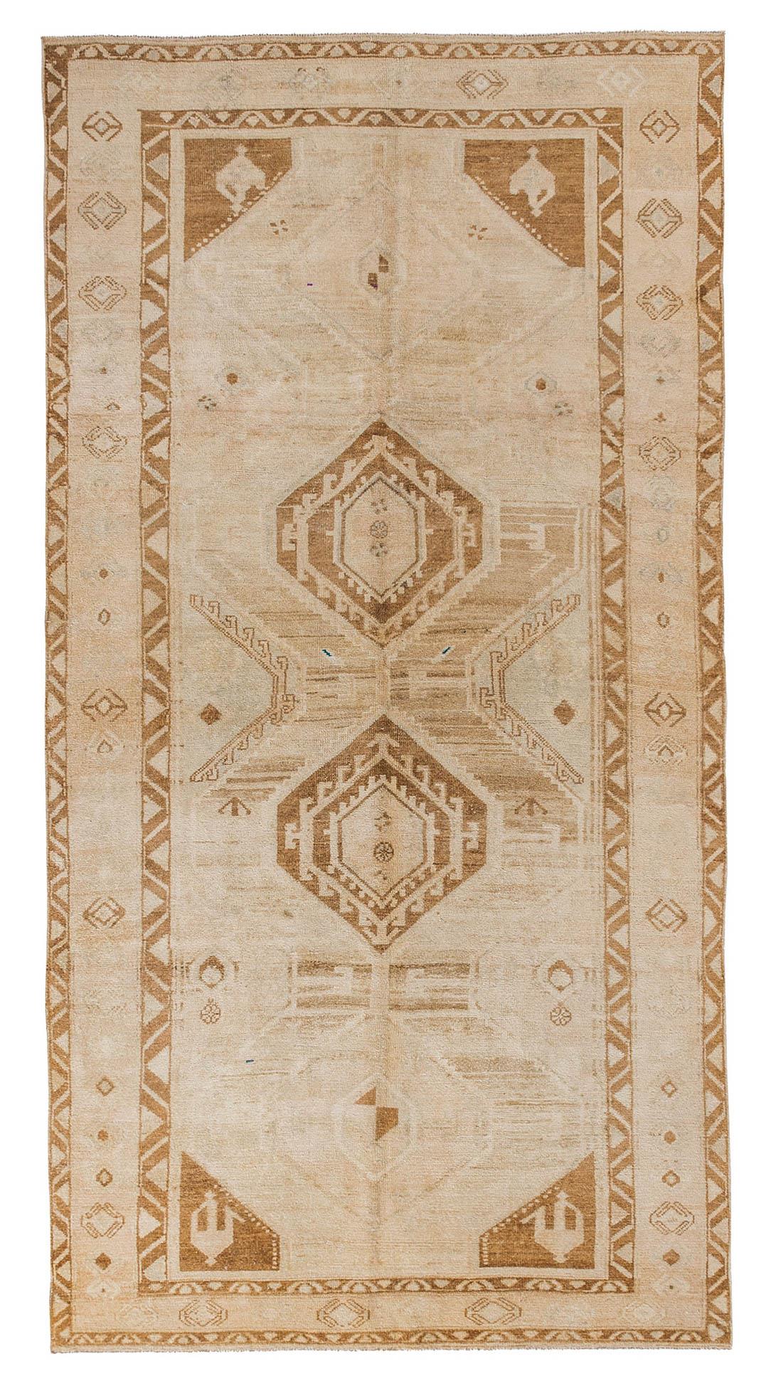 Decorative Washed Out Vintage Kars Rug - 4`11'' x 9`9''