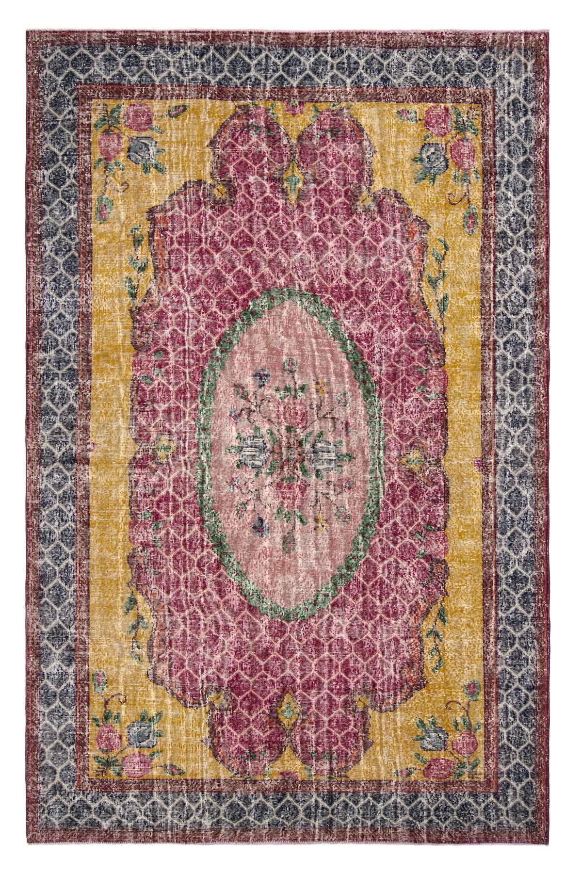 Handknotted Vintage Unique Oushak Rug