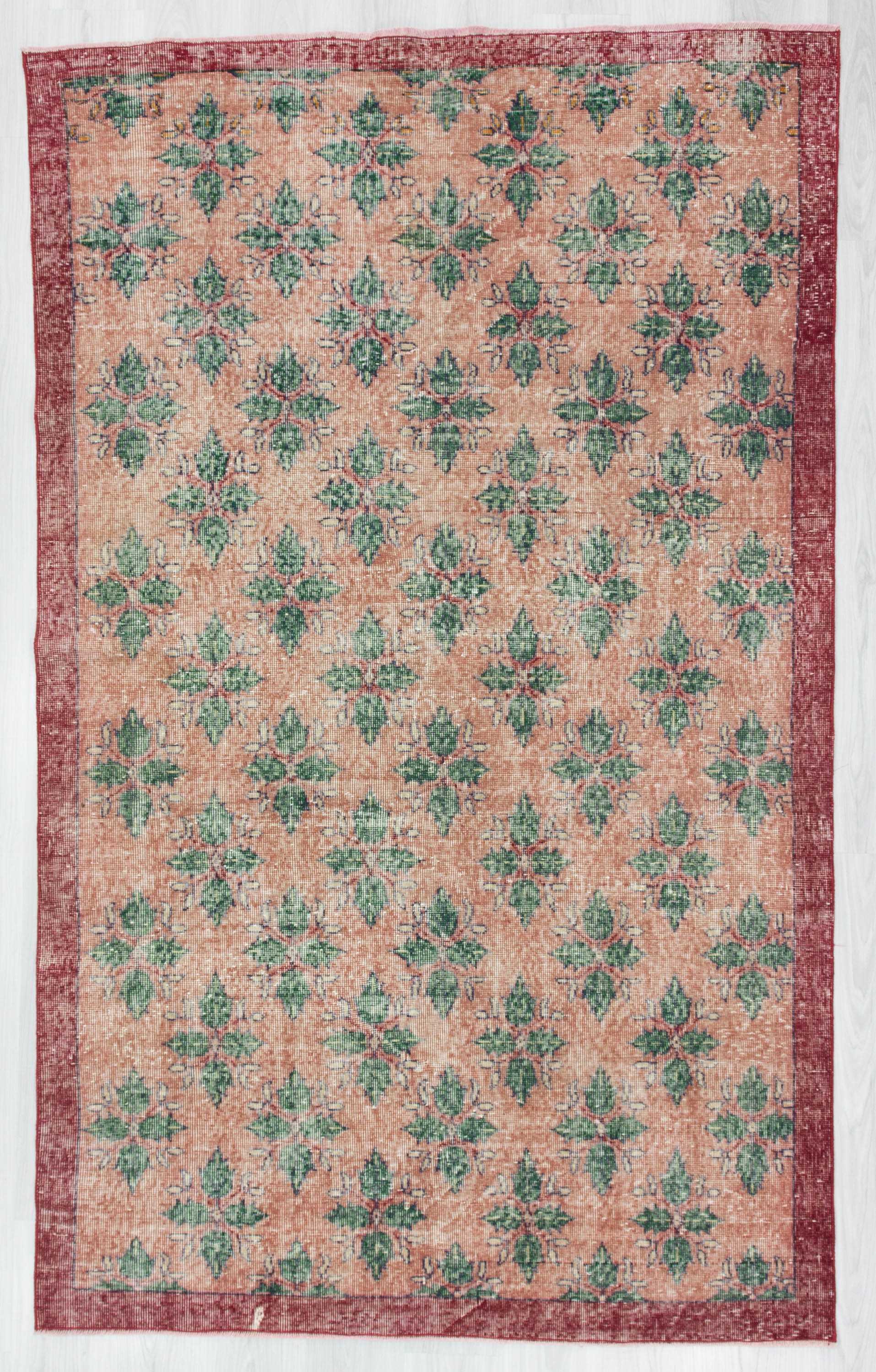 Vintage floral Turkish rug