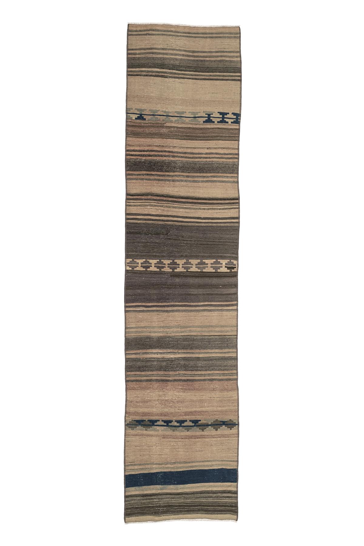 Kars kilim rug