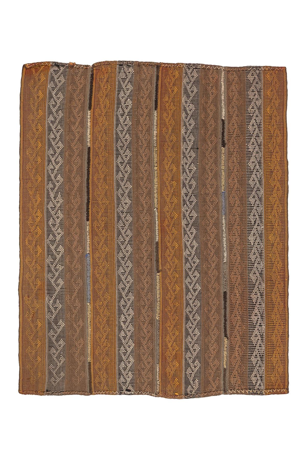 Kars kilim rug