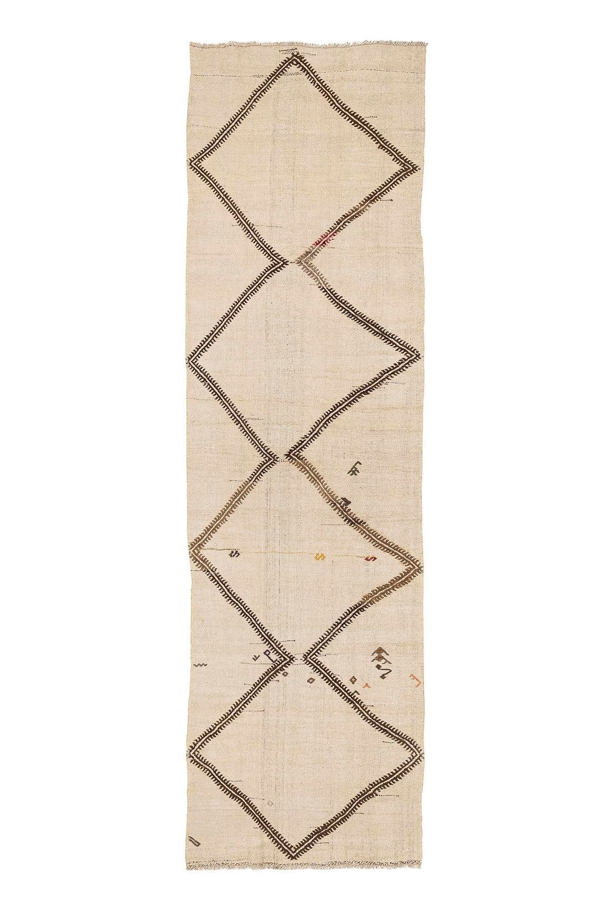 Kars kilim rug