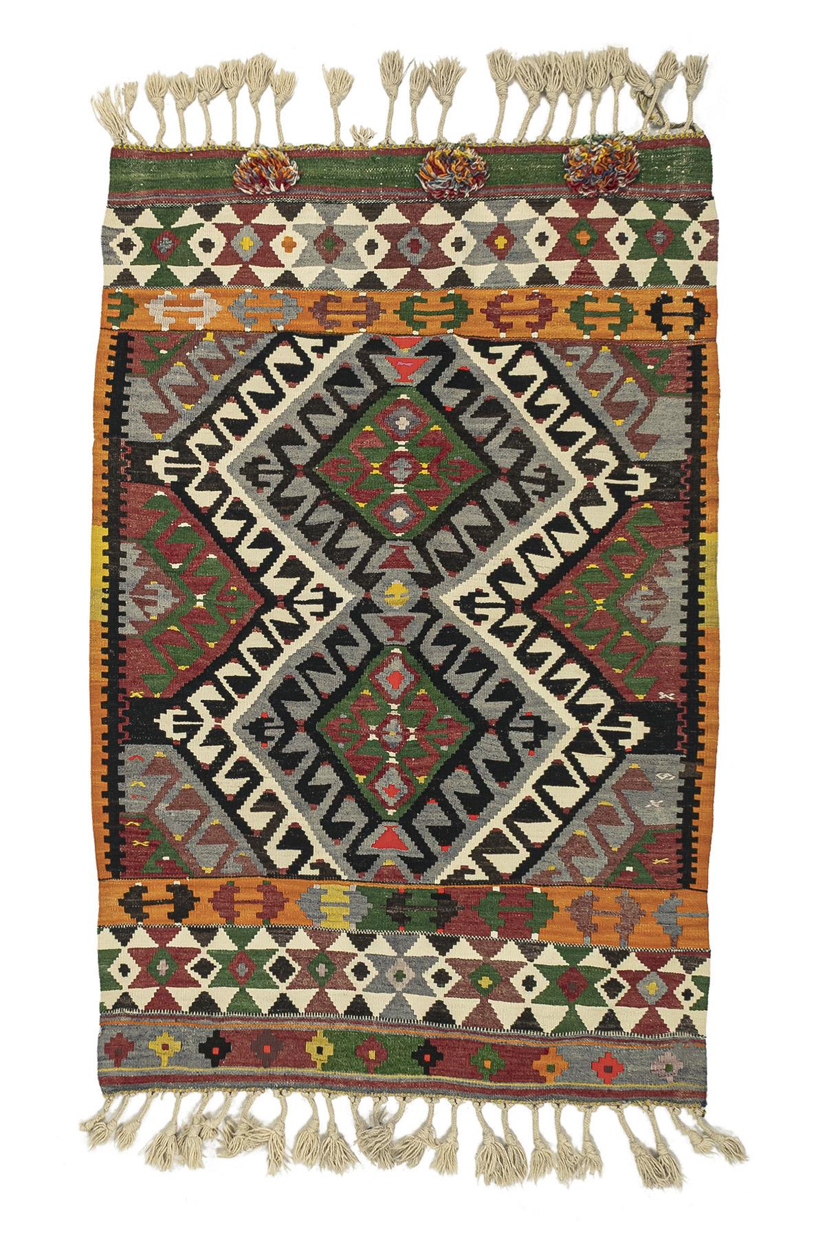 Kars kilim rug