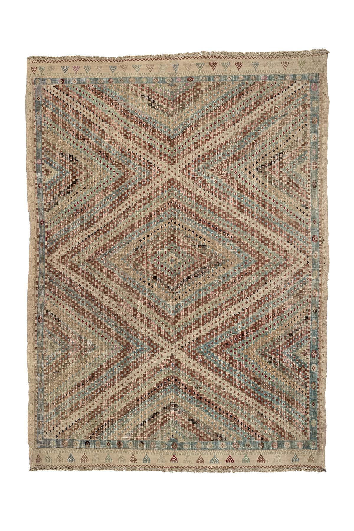 Kars kilim rug