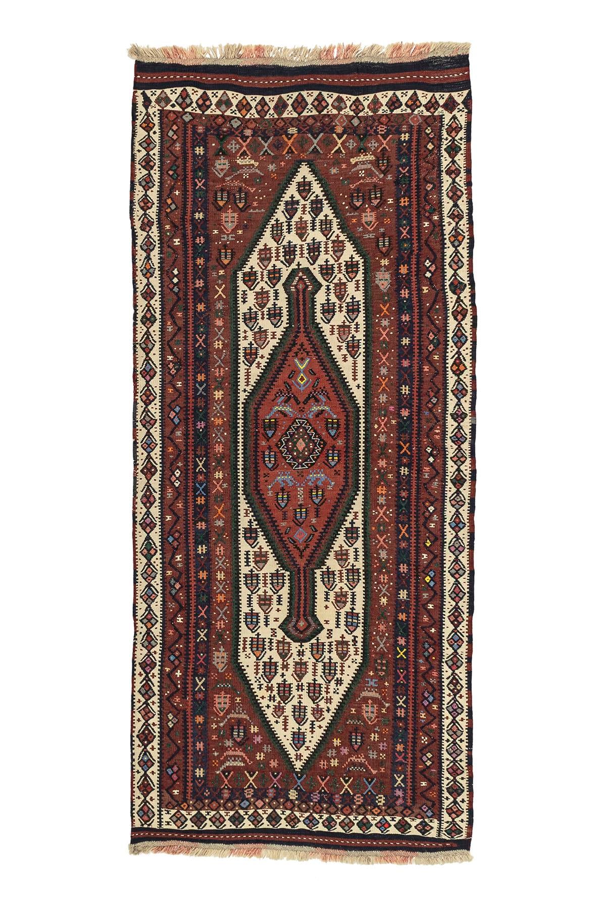 Kars kilim rug