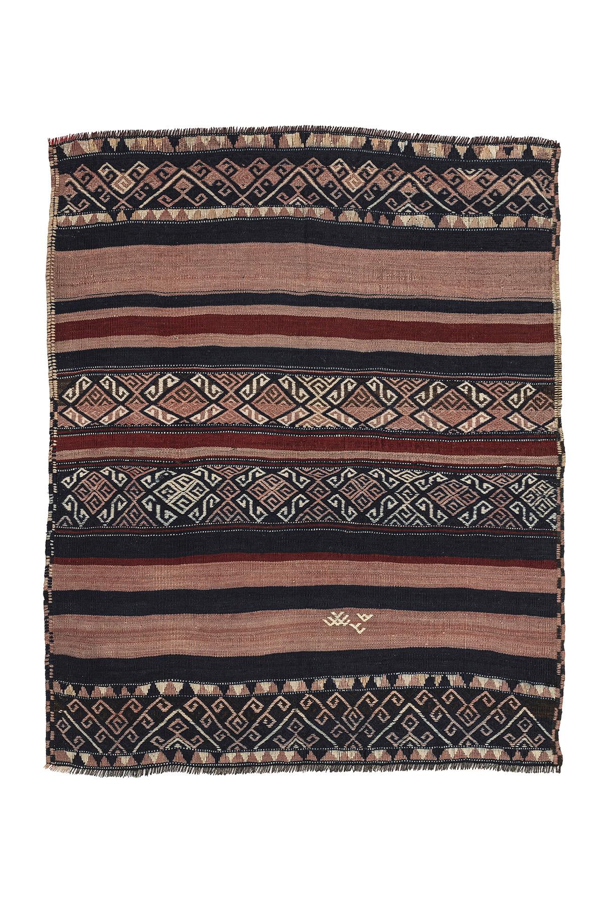 Kars kilim rug