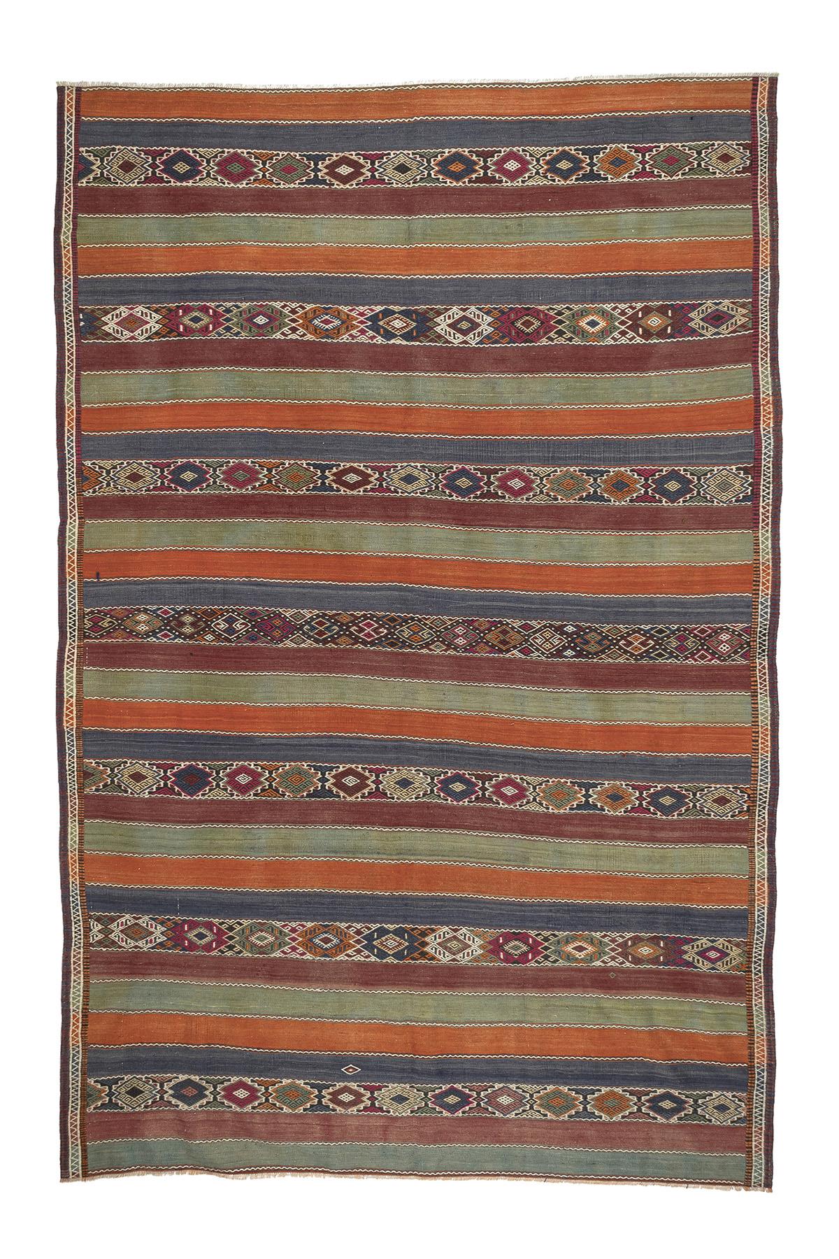 Kars kilim rug