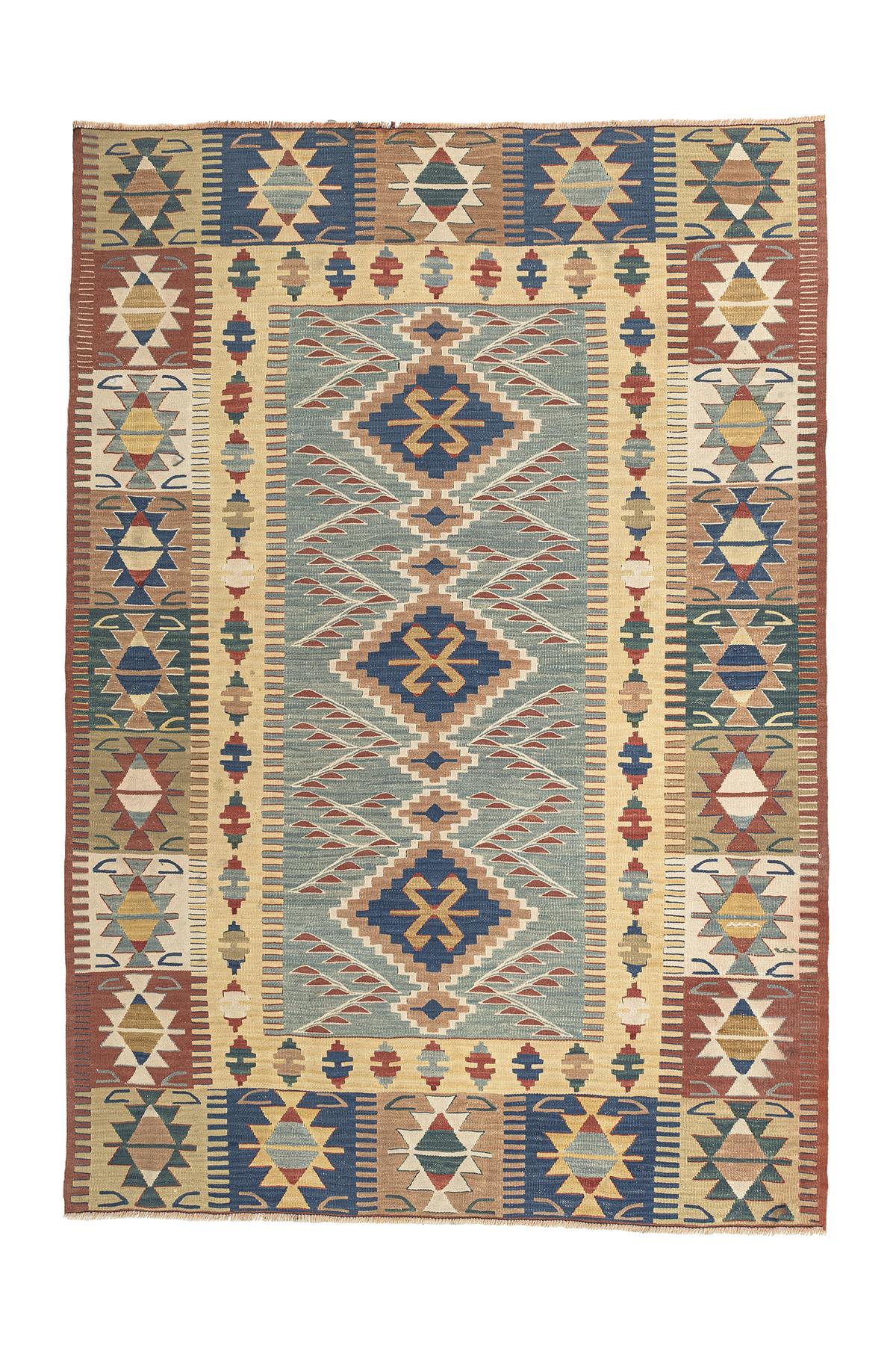 Kars kilim rug