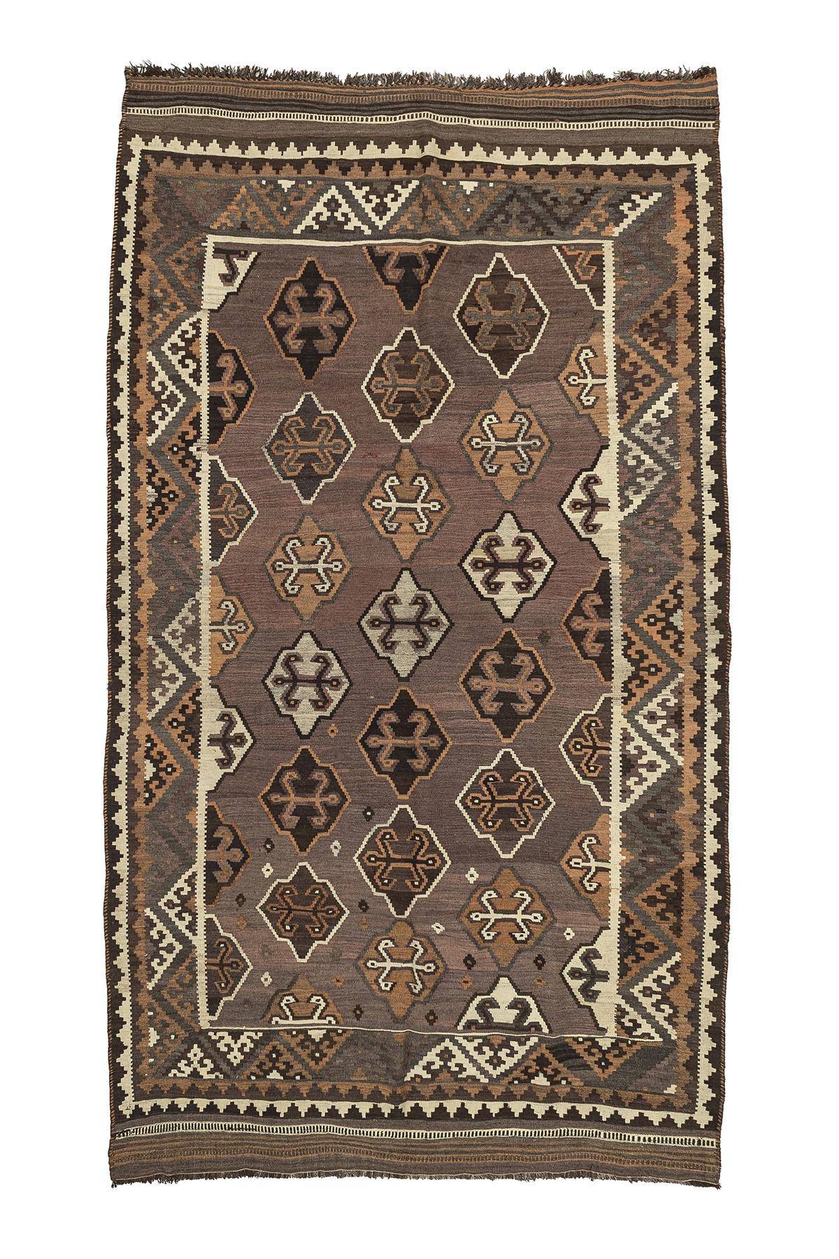 Kars kilim rug