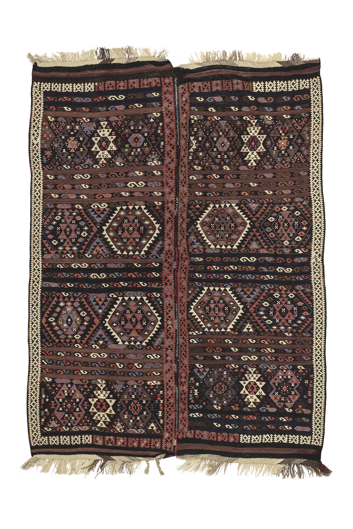 Kars kilim rug