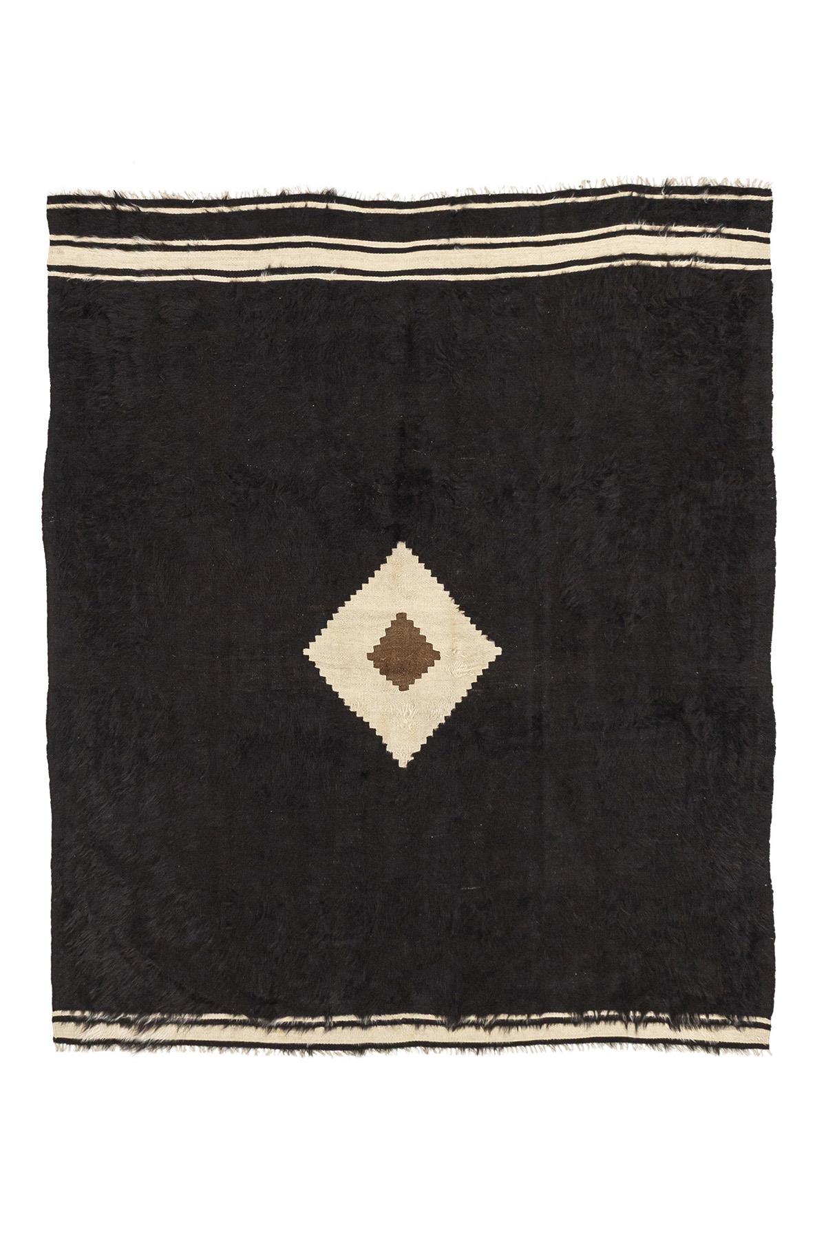 Kars kilim rug