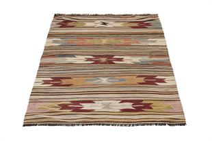 Mut Kilim Rug (2.63 x 4.18 ft)