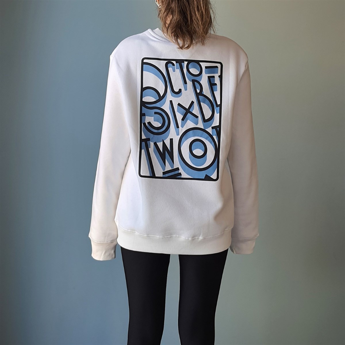 Unisex Beyaz Sırt Baskılı Sweatshirt