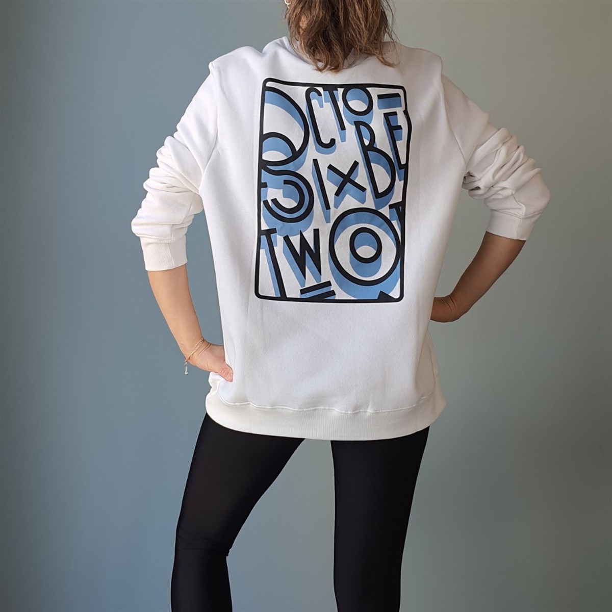 Unisex Beyaz Sırt Baskılı Sweatshirt