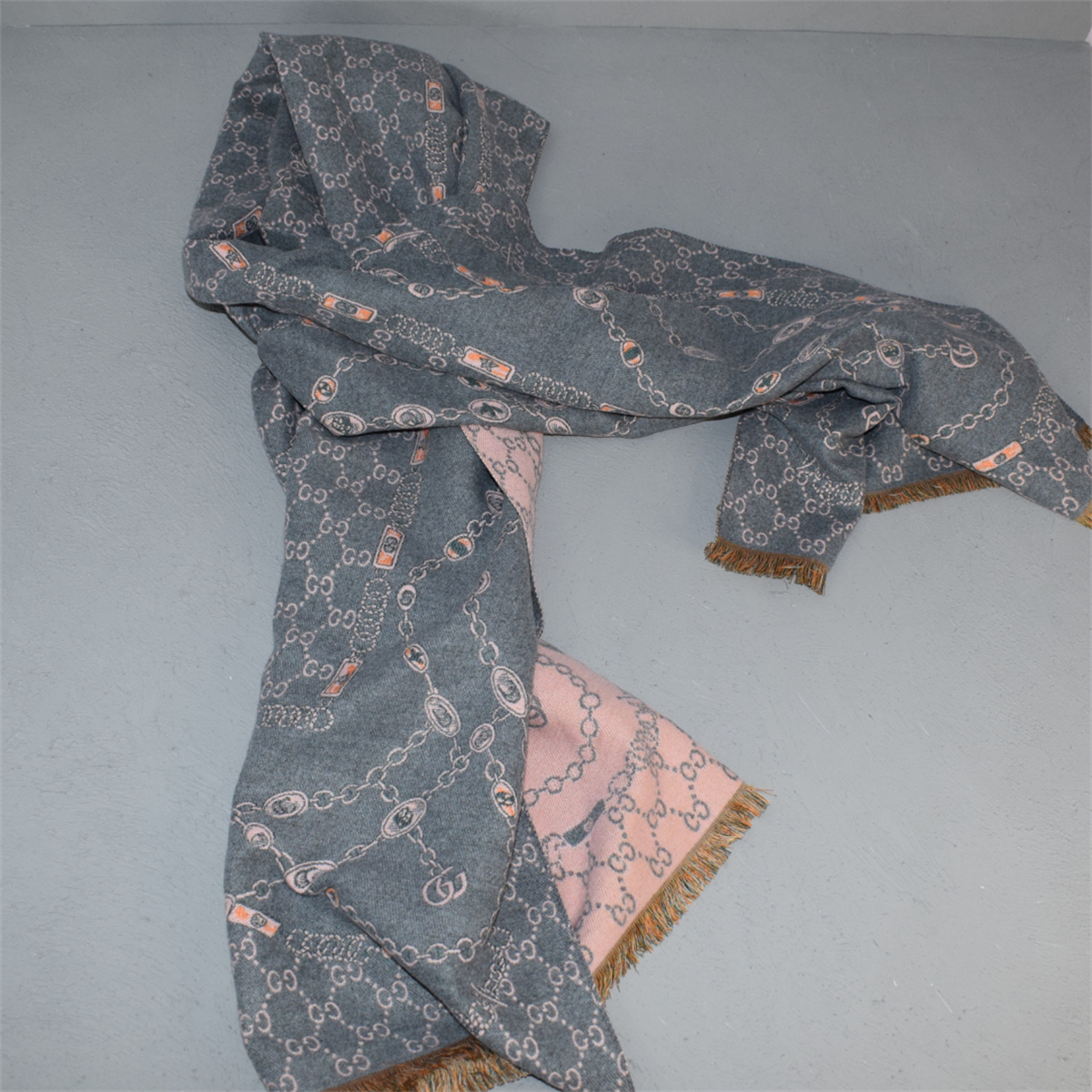 Desenli Kadın Omuz Şalı