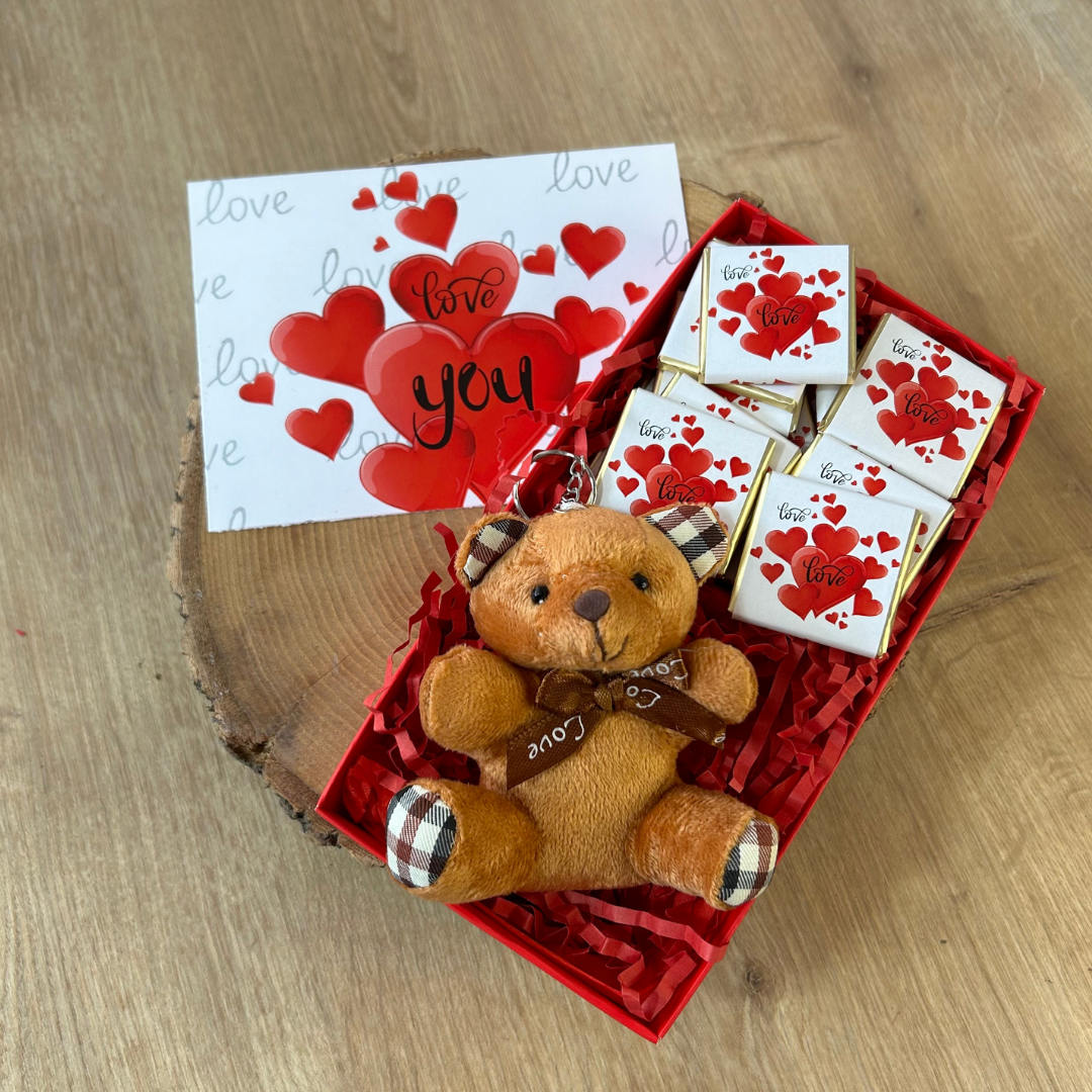 Sevimli Ayıcık Love Çikolata Sevgiliye Hediye Paketi