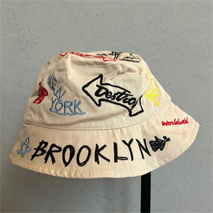 Brooklyn Desenli Bej Yazlık Bucket Şapka 