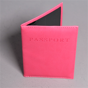 Pasaport Kılıfı Pembe Parlak Suni Deri