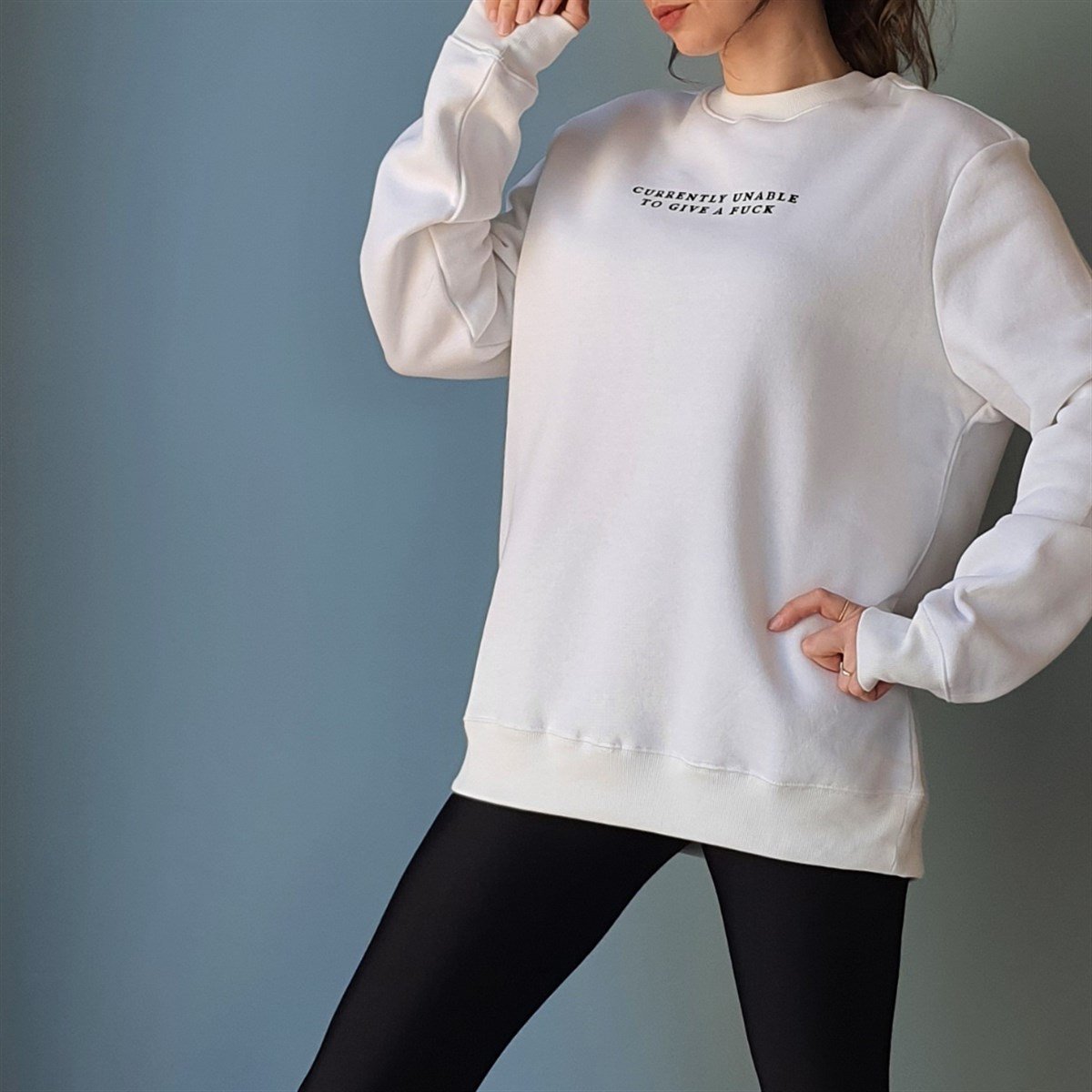 Kadın Beyaz Sırt Baskılı Sweatshirt