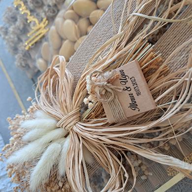 Çiçek Süslemeli Cam Kutulu İsteme Çikolatası