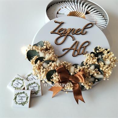 Çiçek Süslemeli Çikolata