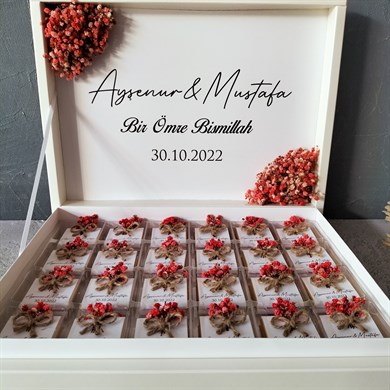 Çiçek Süslemeli Çikolata