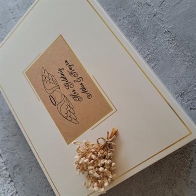 Çiçekli İkiz Bebek Çikolatası