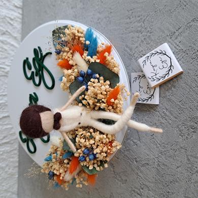 Keçe Bebekli Çiçekli Çikolata