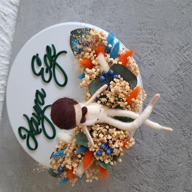 Keçe Bebekli Çiçekli Çikolata