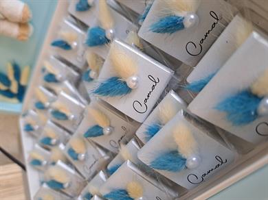 Mavi Çiçekli Bebek Çikolatası